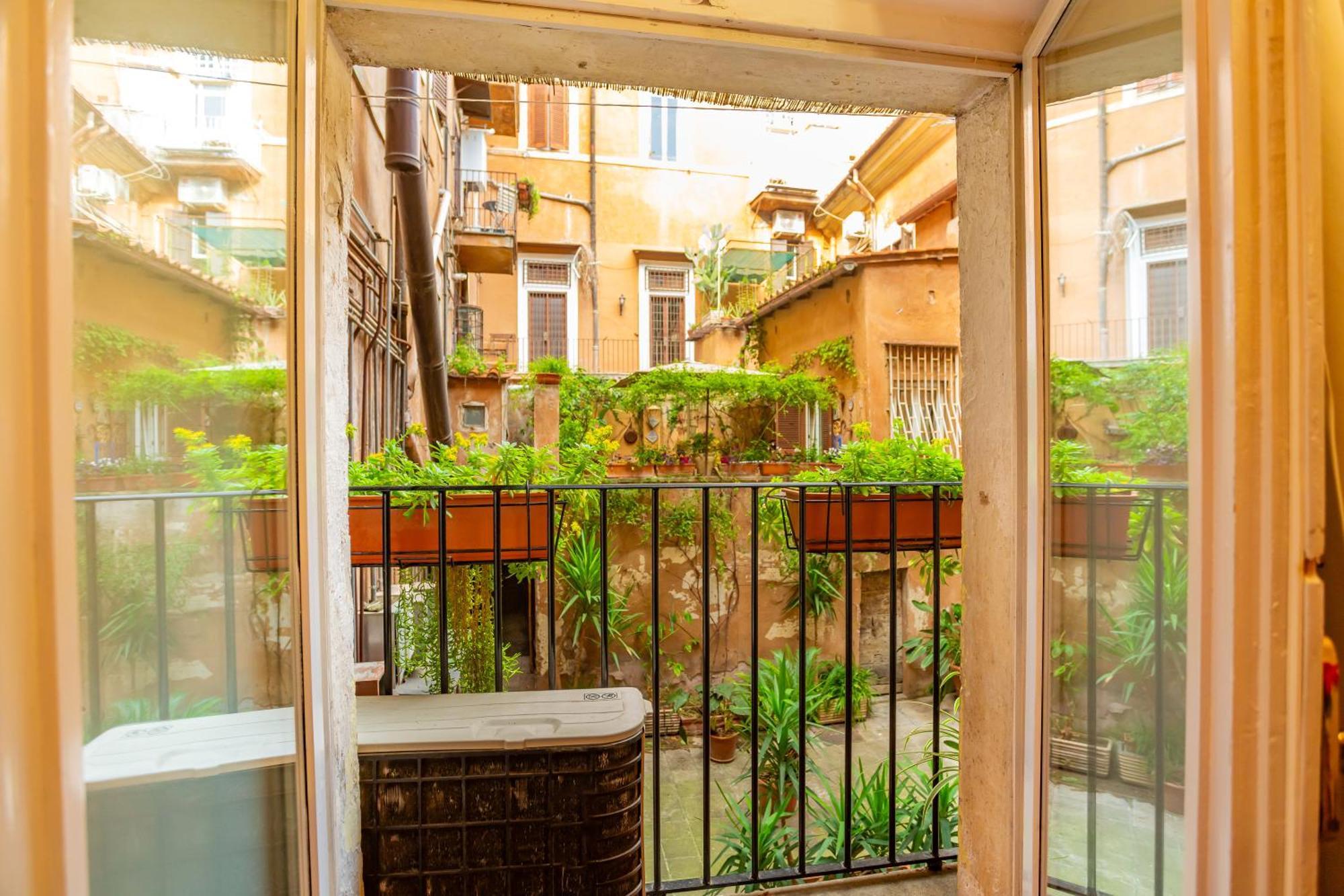 Al Cortile Del Moro Roma Exterior foto